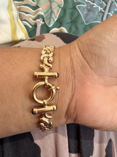 9ct yellow gold curb link - gold,