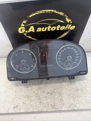Speedometer instrument cluster