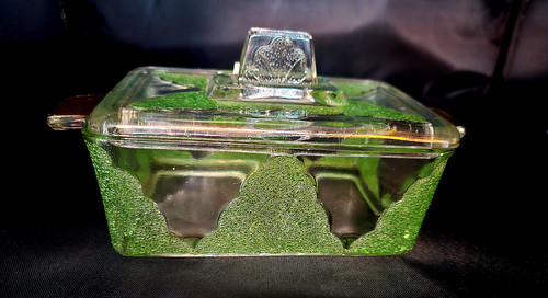 Vintage deco pressed glass - ,