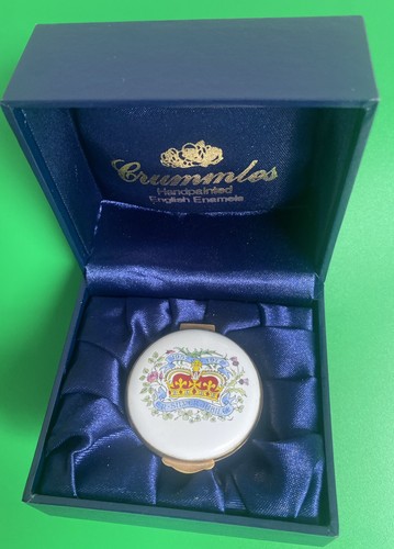 Crummles enamel pill box - enamel,