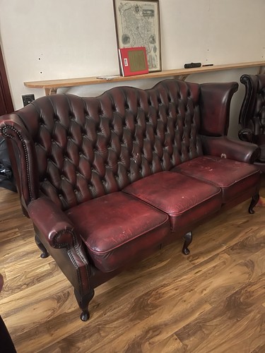 Burgundy leather chesterfield - leather,