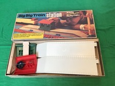 Triang Big Big Train Station RV289 Rovex Novo