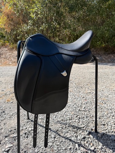 Bates dressage black - 16.5",