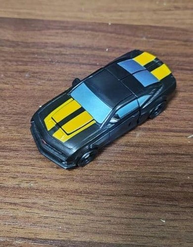 Transformers figure bumblebee - transformers,