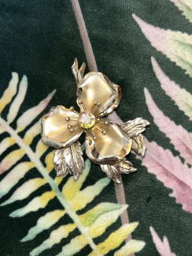 Vintage metal flower - -, brooch