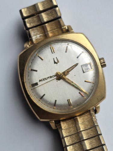 Vtg men accutron date 1960s - vtg,