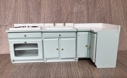 Kitchen sink cooker corner - kitchen,