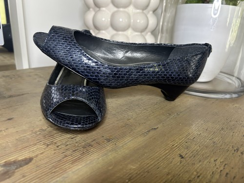 Russell bromley stuart - bromley,