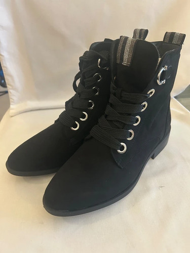 Brand new box merry scott - new,