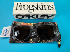 BNIB OAKLEY FROGSKINS