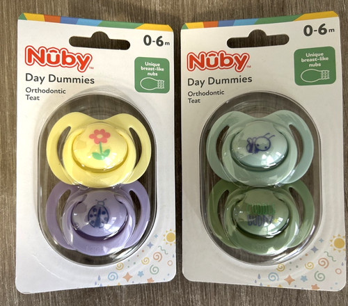 Nuby day dummies - 2,