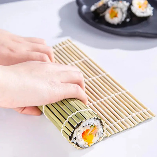 Diy bamboo sushi - sushi, rolling