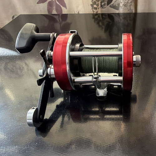 Abu 7000 red - abu, silver