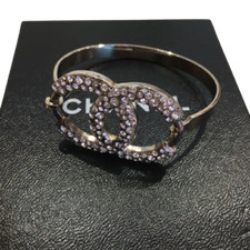 CHANEL Coco Mark Bangle