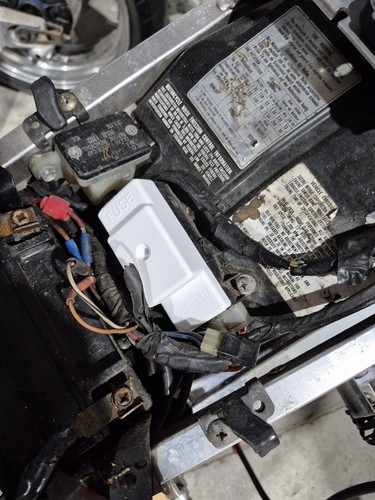 Gsxr 750 1100 - , fusebox