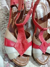 PAVERS orange Cream leather