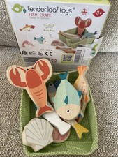 Wooden Toy Fish Crate With Assorted Fish Boxed Excellent Condition Freepost