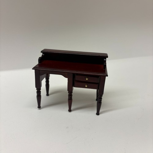 12th scale dolls - scale,