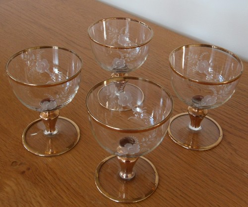 Vintage gold etched - x,