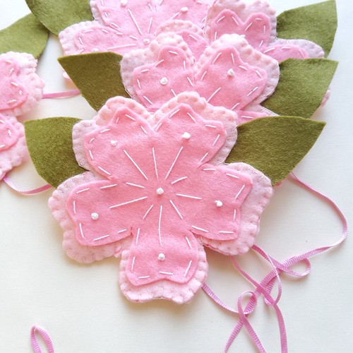 Felt cherry blossom garland - cherry,