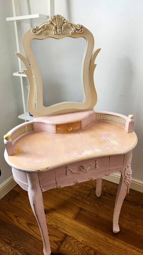 Pink wooden freestanding - wooden,