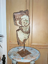ANTIQUE INDIAN WOODEN HORSE STATUE ON A STAND - 41cm TALL
