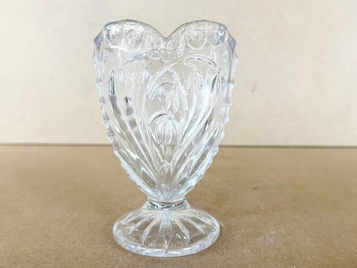 Vintage clear glass heart - clear,