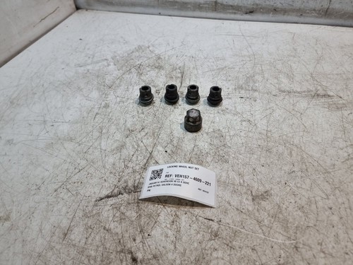 Jaguar locking wheel lug - locking,