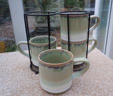 4 Stacking Mugs With Metal