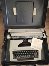 Consul 2226 Typewriter