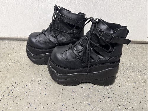 Demonia platform ankle - , 4"