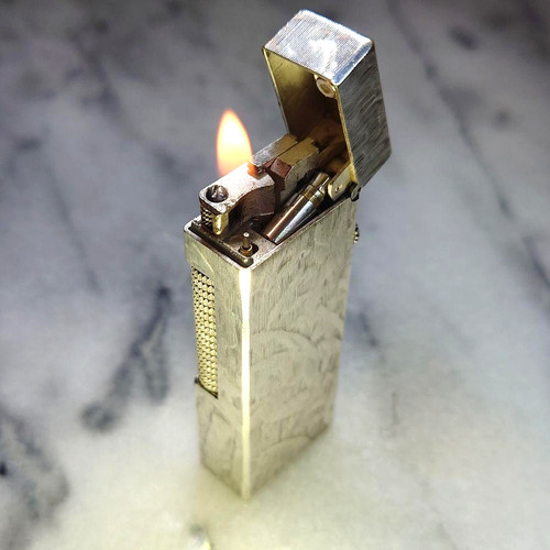 Dunhill rollagas lighter - lighter, coral