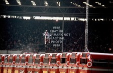 EVEL KNIEVEL 1975 LONDON BUS