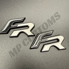 2 Gloss Black & White FR Badge