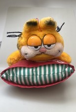 Vintage Garfield On Pillow