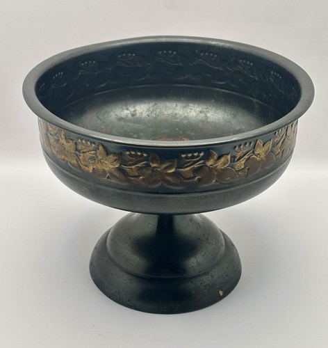 Brass pedestal bowl stamped - pedestal,