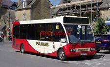 PHOTO  PULHAMS OPTARE SOLO BUS REG WP52 YSJ  AT BOURTON-ON-THE-WATER ON SATURDAY