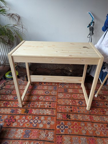 Lovely pine desk habitat - pine,