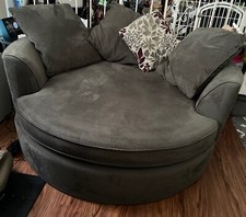 Modern Oversized Round Barrel