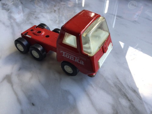 Tonka truck lorry - tonka, tractor
