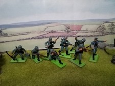 Britain's Deetail German Infantry X8