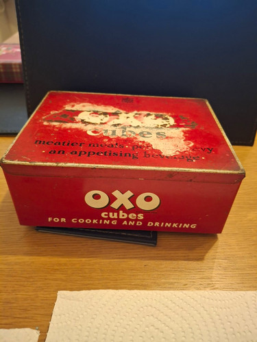 Oxo vintage red metal - red,