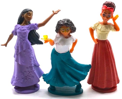 Encanto figure play set - 3,