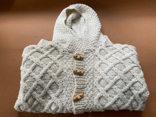 Vintage hand knitted cream Aran cardigan with wooden toggles & hood 4 -5 years