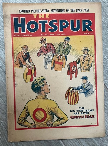 Hotspur comics 33 issues - ,