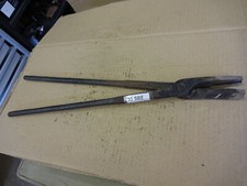 Blacksmith tongs grooved 17"