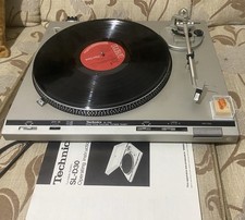 TECHNICS SL-D30 Direct Drive Automatic Turntable Record Player Tested