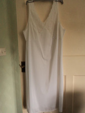 Ladies white, nylon full underskirt/chemise size 10-12 and 18-20