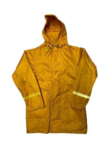 Vintage lands end - yacht, store
