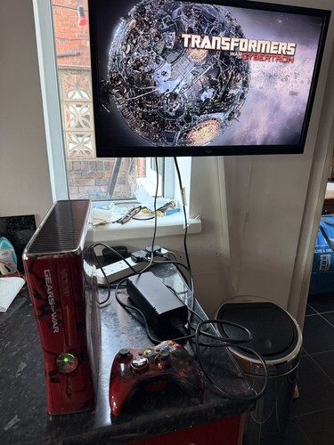 Microsoft xbox 360 slim gears - 360,
